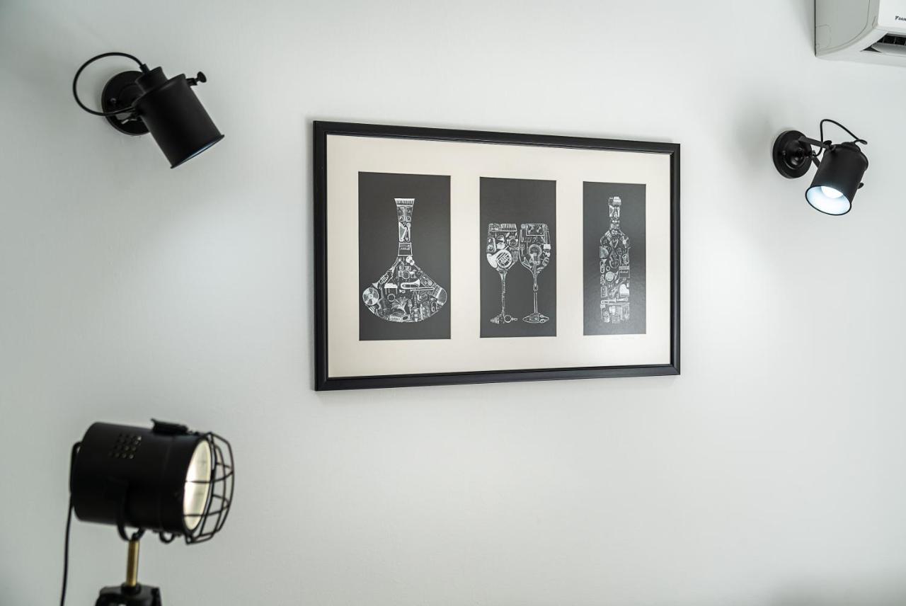 Jazz & Wine - Luxury Apartment By The Sea & Parking & Hbo & Netflix Варна Экстерьер фото