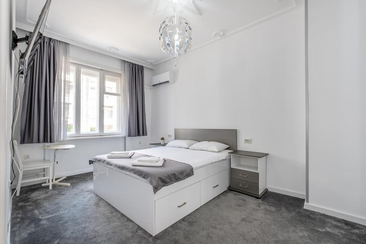 Jazz & Wine - Luxury Apartment By The Sea & Parking & Hbo & Netflix Варна Экстерьер фото