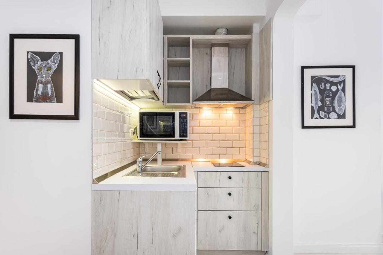 Jazz & Wine - Luxury Apartment By The Sea & Parking & Hbo & Netflix Варна Экстерьер фото